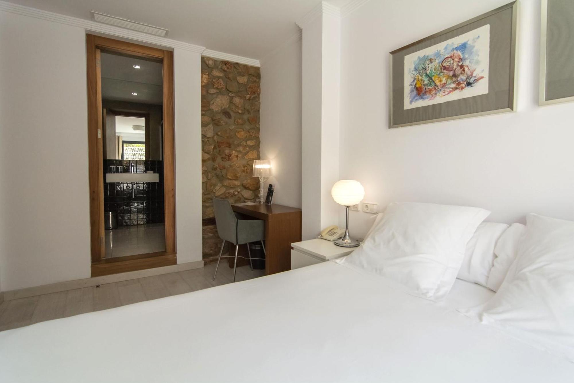 Hotel Nou Roma Denia Oda fotoğraf